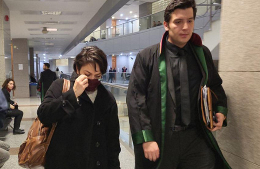 Ezgi Mola taciz davasında korku dolu anları anlattı! "Asansörde bir karaltı belirdi, bir baktım..."