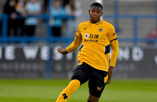 Galatasaray'a Premier Lig'den Kolombiyalı stoper!