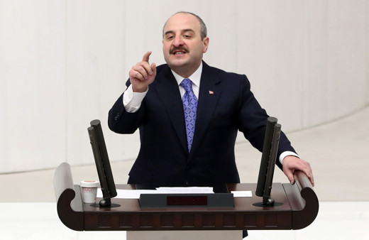 Bakan Varank'tan yolsuzluk iddialarına çok sert tepki: İspat etmeyen namerttir!