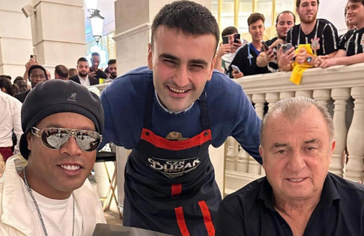 Ünlü şef CZN Burak ve Fatih Terim Katar'da bir araya geldi! Bu video olay oldu