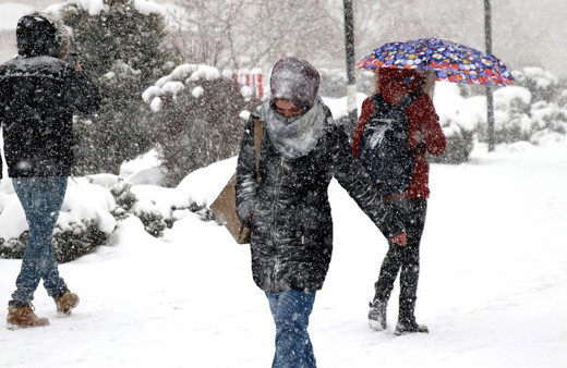İstanbul'a kar geliyor 4-5 gün sürecek! Hazırlanın dedi hava uzmanı tarihi verdi!