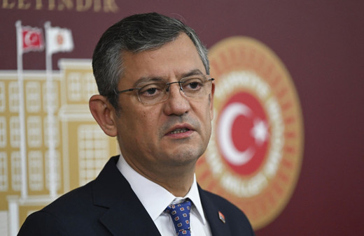 CHP'li Özgür Özel'den Numan Kurtulmuş'a tepki: 40 sefer tövbe etsin