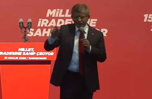 Ahmet Davutoğlu Saraçhane'den bombaladı: "Sizin tehditlerinize boyun eğmedik, eğmeyeceğiz"