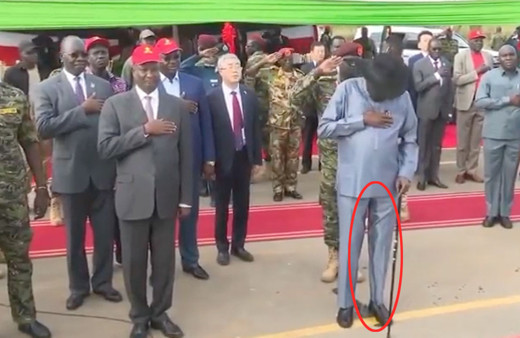 Milli marş okunurken ülkenin cumhurbaşkanı altına işedi! Hem de kameraların önünde