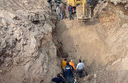 Kilis'te işçiler göçük altında kaldı! Ekipler bölgede kurtarma çalışmaları sürüyor