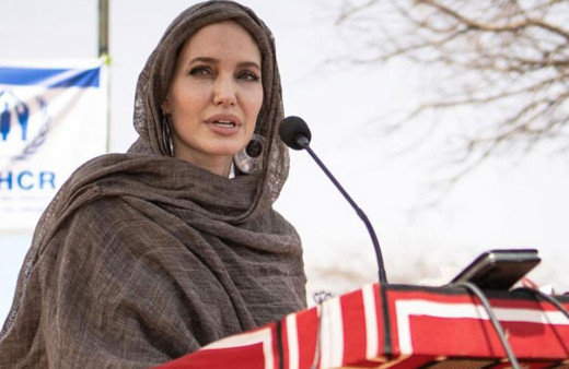 Angelina Jolie BM İyi Niyet Elçiliği görevini bırakıyor
