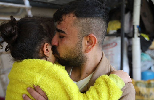 Yürek dağlayan ayrılık! Mahkeme, 5 yaşındaki kızı, ilk çocuğunu öldüren anneye verdi