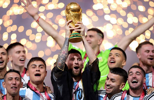 Katar'da muhteşem final! Mbappe'nin çabası yetmedi, Messi'li Arjantin şampiyon oldu