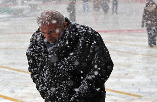 Lapa lapa kar yağacak, sıcaklık 10 derece birden düşecek İstanbul için uyarı üstüne uyarı