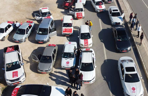 Mersin'de MHP'den gövde gösterisi! 3 binden fazla araç, yaklaşık 5 kilometrelik konvoy oluşturdu