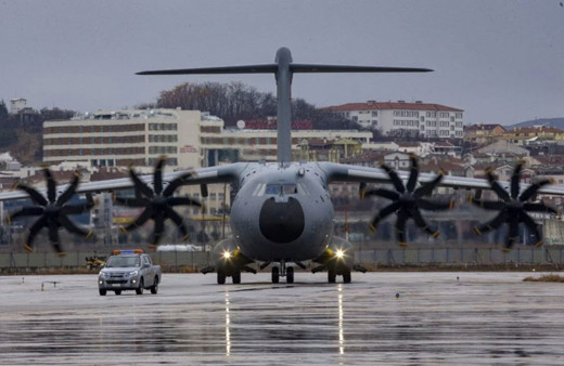 MSB duyurdu! Ukrayna'da mahsur kalan 2 uçağımız yurda dönüyor