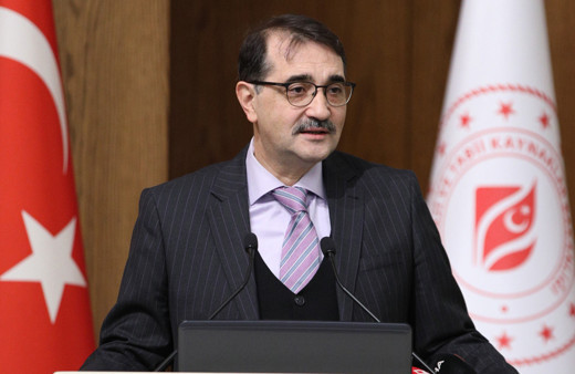 Yılbaşında elektrik ve doğalgaza zam gelecek mi? Bakan Dönmez'den net yanıt