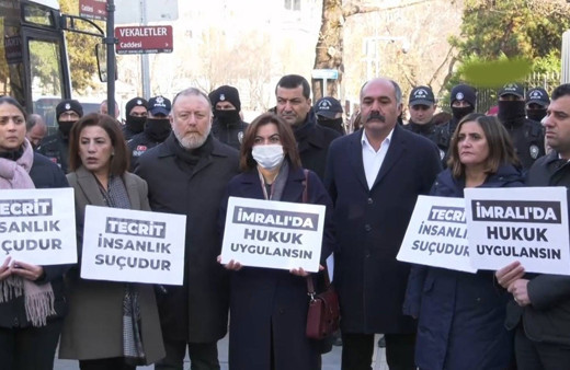 HDP'li 12 milletvekili Abdullah Öcalan için eylem yaptı! Öcalan'a işkence yapılıyormuş!