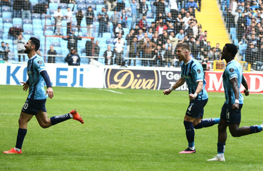 Adana Demirspor Emre Akbaba'nın golleriyle Karagümrük karşısında galibiyet aldı
