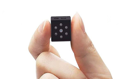 Gizli kamera koydu beğendiği kızı tuvaletini yaparken izledi! İstanbul'da bir kafede oldu