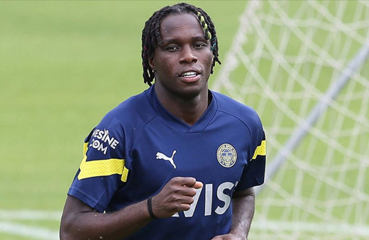 Fenerbahçe'de ayrılık! Avrupa'dan talipleri var ama bileti kesildi