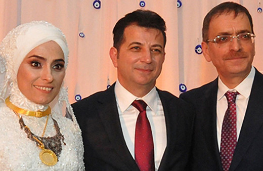 AK Parti vekili Zehra Taşkesenlioğlu: 2.5 kilo altınım var o kadar! Boşanmak istedim, çırılçıplak bırakıldım