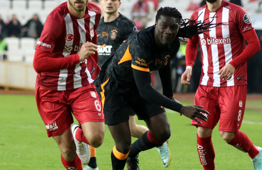Galatasaray, Sivasspor'u iki golle geçti