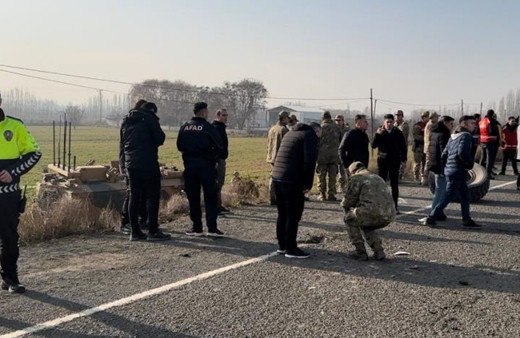 Iğdır'da askeri araç devrildi! Çok sayıda asker yaralandı