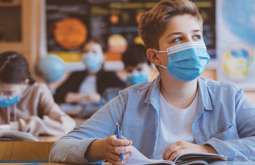 Çocuklarınızı okula göndermeyin! Bilim kurulu üyesinden korkutan açıklama: