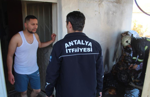 Yangına uykuda yakalandı, balkonda itfaiyeyi görünce şaşkına döndü