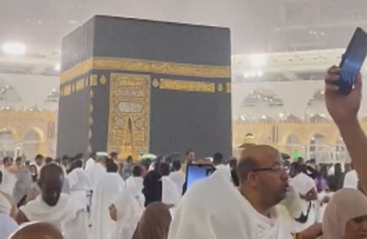 Kabe'ye kar mı yağdı Nihat Hatipoğlu 'bu görüntüyü de ben çektim' diyerek paylaştı