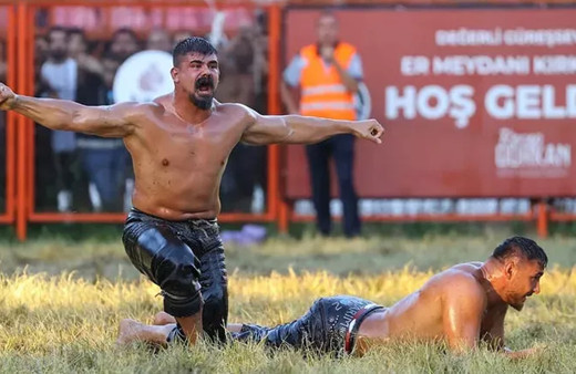 Başpehlivan Cengizhan Şimşek'e ceza verildi! Ödül ve dereceleri iptal edildi