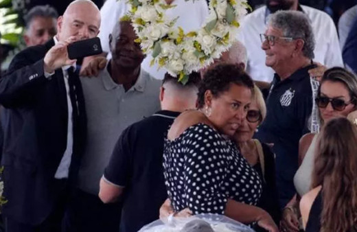 FIFA Başkanı Infantino'dan Pele'nin cenazesinde skandal hareket! Tepkiler çığ gibi büyüdü...
