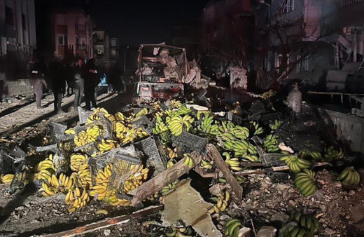 Antalya'da kamyonette sıkışan gaz bomba gibi patladı! Ortalık savaş alanına döndü