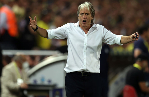 Jorge Jesus'tan yıldız futbolcuya özel önlem: Galatasaray planı belli oldu!