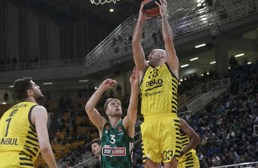 Fenerbahçe Beko galibilet hasretine Atina'da son verdi