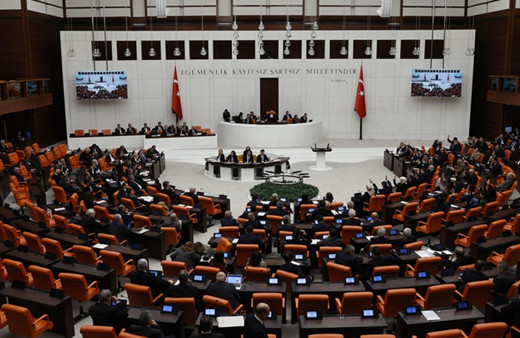 Memur ve emekli maaş artışlarını içeren kanun teklifi, TBMM Genel Kurulunda kabul edildi