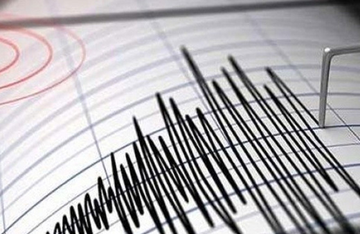Çin-Tacikistan sınırında 7,2 büyüklüğünde deprem