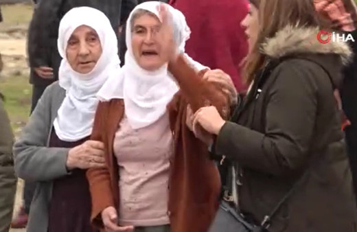 Diyarbakır annelerinin sembolü Hacire Akar’dan Kürtçe beddua: “HDP’nin evi yıkılsın, kör olsun”