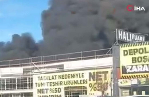 Halı mağazasında yangın: Dumanlar gökyüzünü sardı