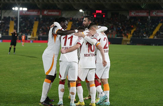 Okan Buruk'lu Galatasaray'dan son 35 yılın en iyi galibiyet serisi