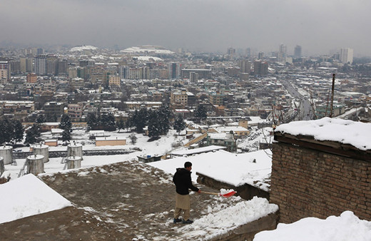 Afganistan'ı kar ve soğuk vurdu! Çok sayıda kişi hayatını kaybetti