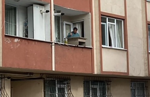İstanbul'da evi başkasına satılan adam kriz geçirdi! Benzin döküp yakmaya çalıştı