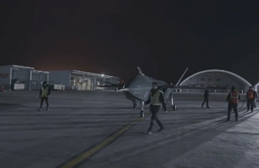 Kızılelma 2. testi başarıyla geçti test uçuşunu Selçuk Bayraktar yönetti