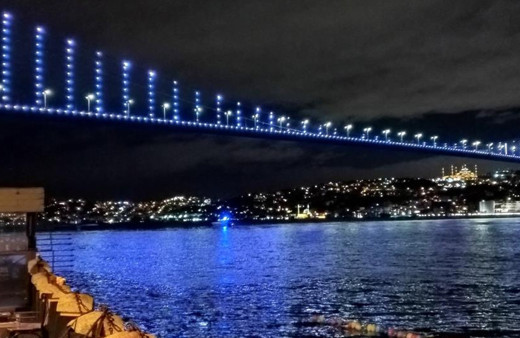 İkna çabaları sonuç vermedi, 15 Temmuz Şehitler Köprüsü’nden denize atladı!