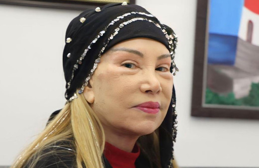 81 yaşındaki Bedia Akartürk'ü görenler şaşkın estetik oldu 30 yaş gençleşti