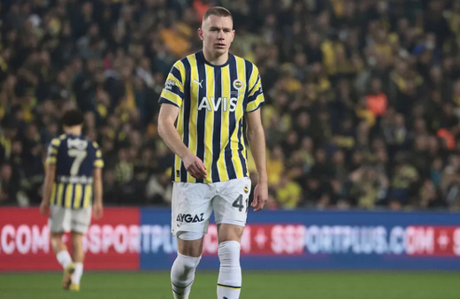 İngiliz basını duyurdu! Fenerbahçe'nin yıldızı Attila Szalai'ye dev talip