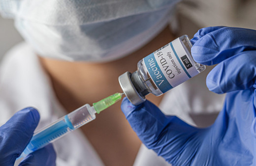 BioNTech Covid-19 aşısı ile bu aşıyı aynı anda olanlar dikkat: Riski çok yüksek!