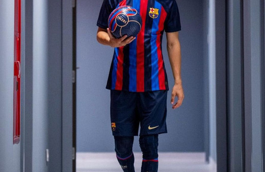 Fenerbahçe, Barcelona ile anlaştı! Yeni transfer İstanbul'a geliyor saati belli oldu