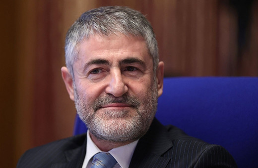 Bakan Nebati grafikle paylaştı: Türkiye borçla faizle değil, yatırımla üretimle büyüyor