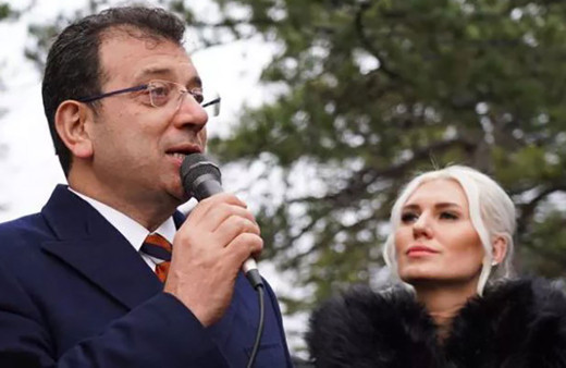 Ekrem İmamoğlu'nun yanında görülünce Game Of Thrones'un 'Targeryanları'na benzetildi! Melek Mızrak Subaşı kimdir