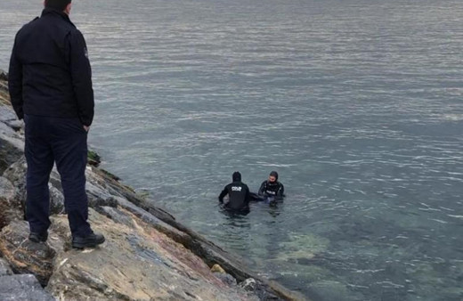 Sahilde yürüyüş yapanlar fark edip ihbar etti! Çok korkunç