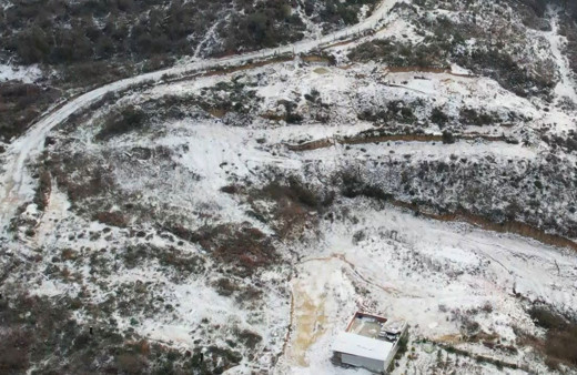 İstanbul'da kar yağışı! Arnavutköy'e bakın bembeyaz oldu