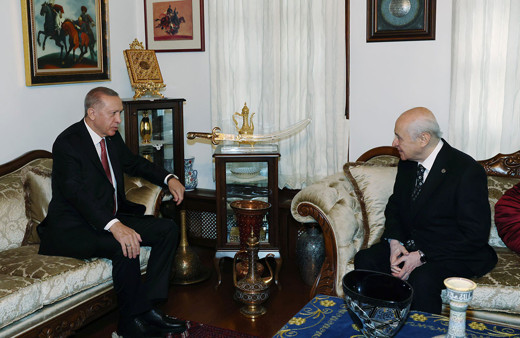 Ankara'da kritik zirve sona erdi! Cumhurbaşkanı Erdoğan ile MHP lideri Devlet Bahçeli buluştu!