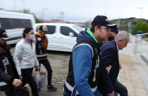 Gökçeada Belediyesi'ne yolsuzluk ve rüşvet operasyonu! İYİ Partili Ünal Çetin hakkında flaş karar